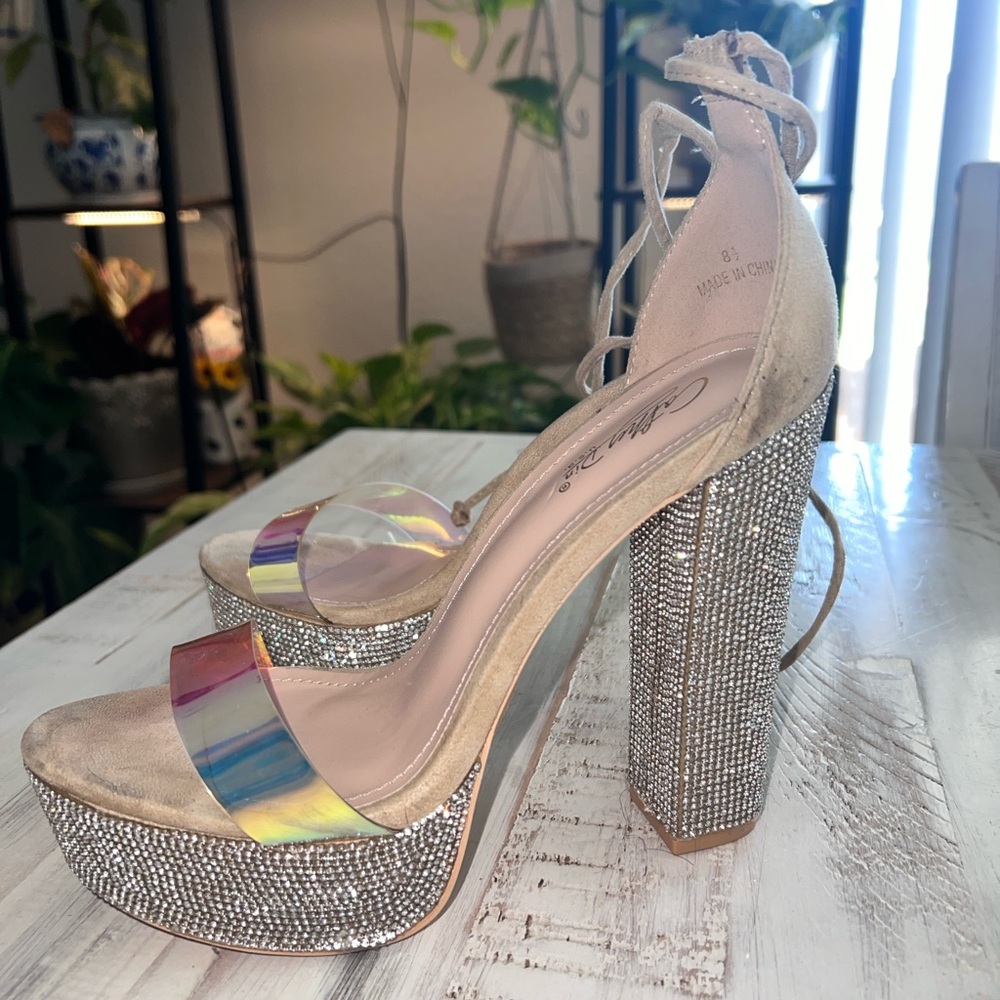 Multicolor high heel shoes